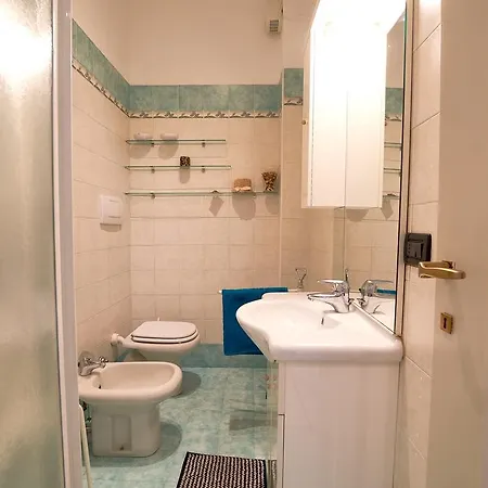 An Artist's Place Apartment Como