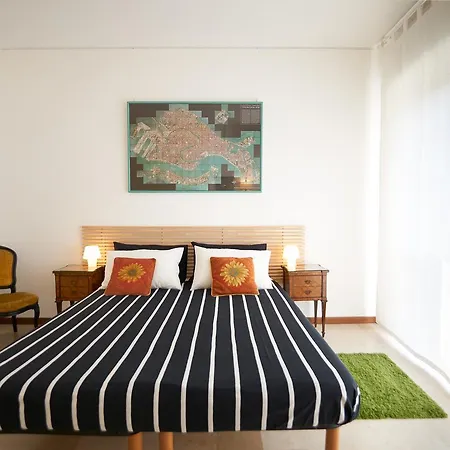 An Artist's Place Como