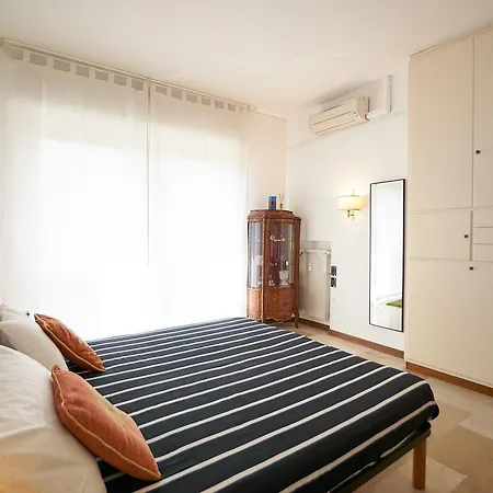 Apartment An Artist's Place Como